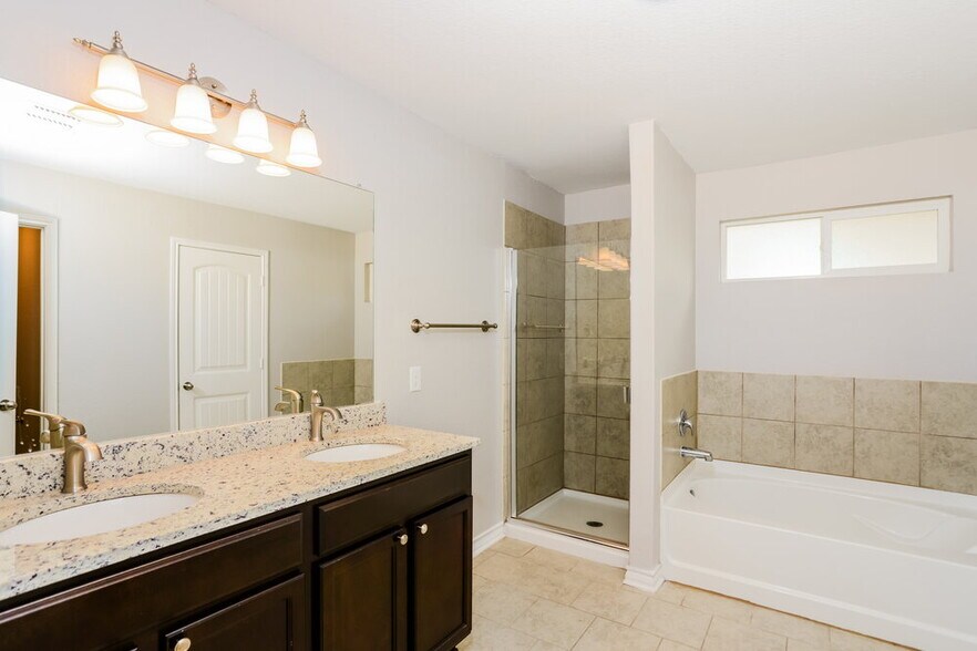 Building Photo - 12049 Pearl Jubilee