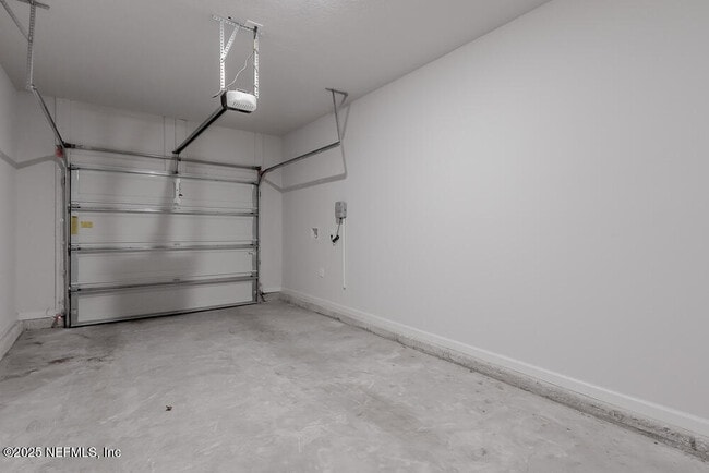 Building Photo - 14438 Macadamia Ln