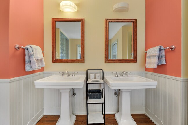 Building Photo - 36 Millard Rd