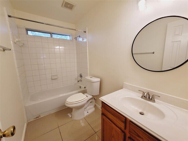 Building Photo - 3807 Brook Garden Ln
