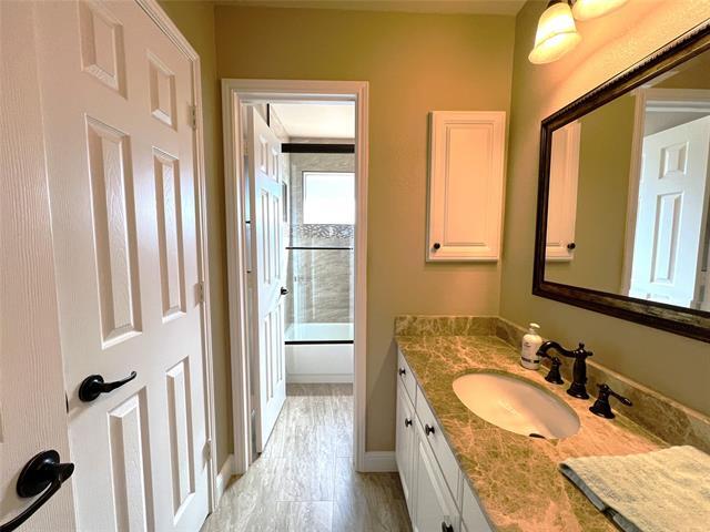 Building Photo - 10401 Forrest Dr