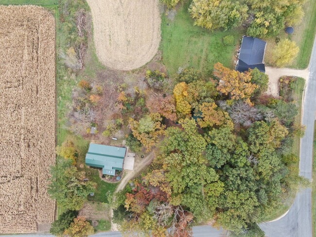 Building Photo - 1 Bed 1 Bath Home in the Country