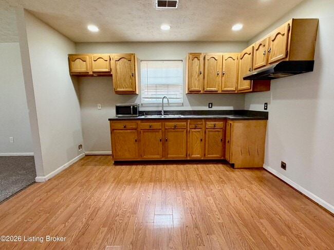 Building Photo - 3919 S 3rd St