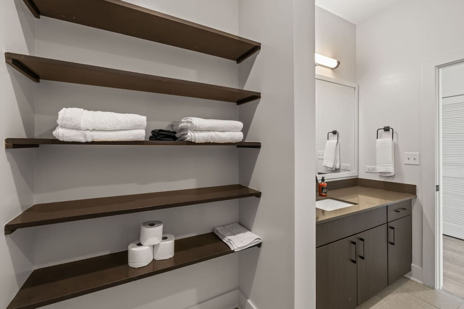 Building Photo - 605 N 12th St