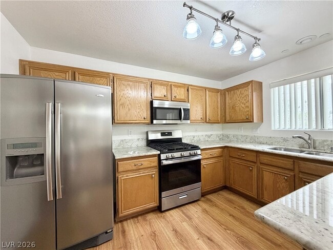 Building Photo - 8638 White River Dr