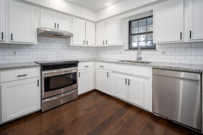 Building Photo - 1129 NW 176th St