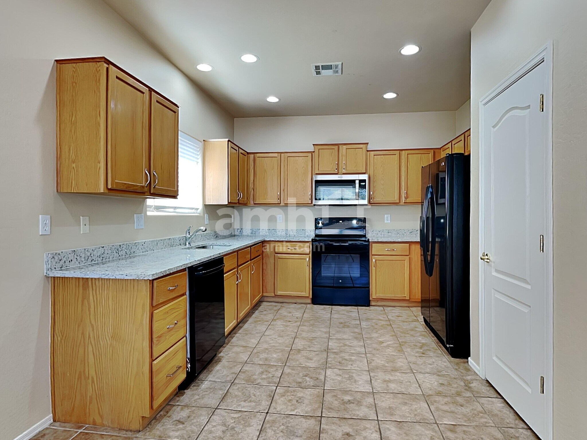 Building Photo - 683 S 221st Dr