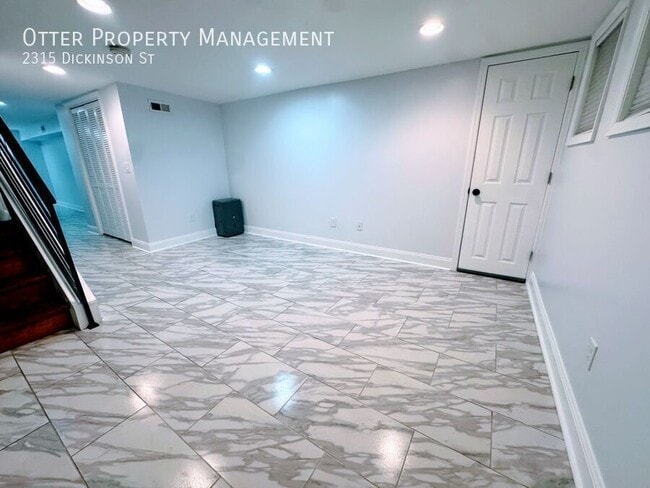 Building Photo - 2315 Dickinson St