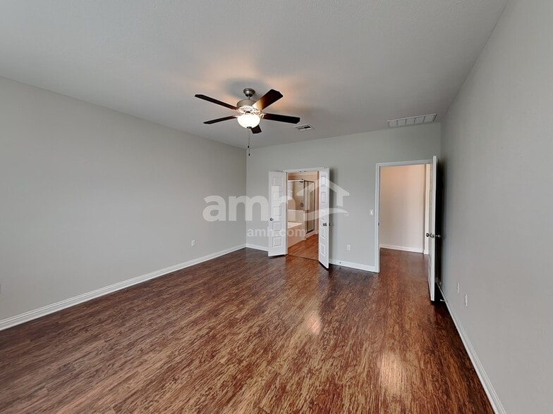 Building Photo - 5801 Kara Dr