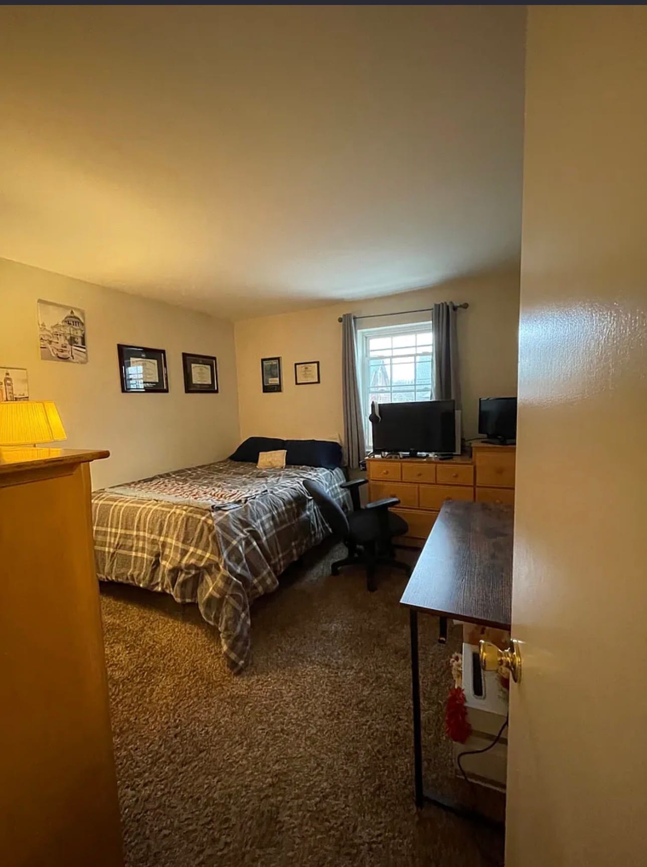 Building Photo - 216 N Monroe St