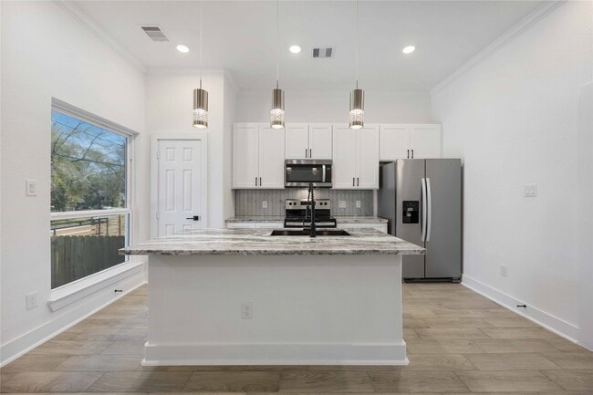 Building Photo - 3110 Evella St