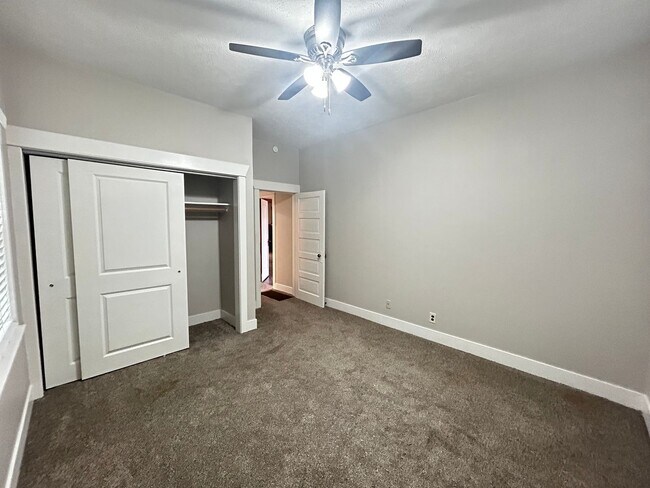 Building Photo - Elegant 3 Bed, 2 Bath Home in Spokane!