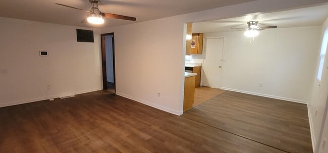 Building Photo - 1210 Carson Dr