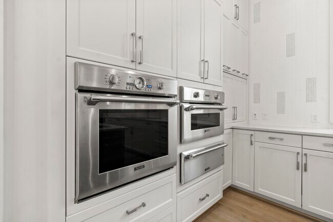 Building Photo - 58 E Bay Blvd