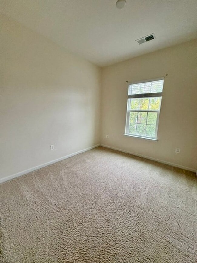 Building Photo - 12227 Majestic Maple Dr