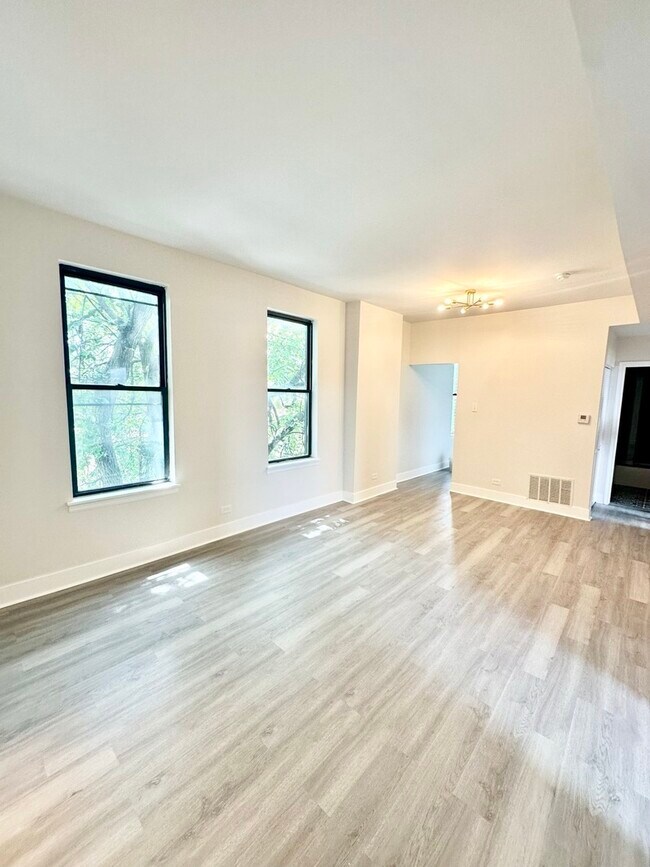 Building Photo - 3008 W 23rd St