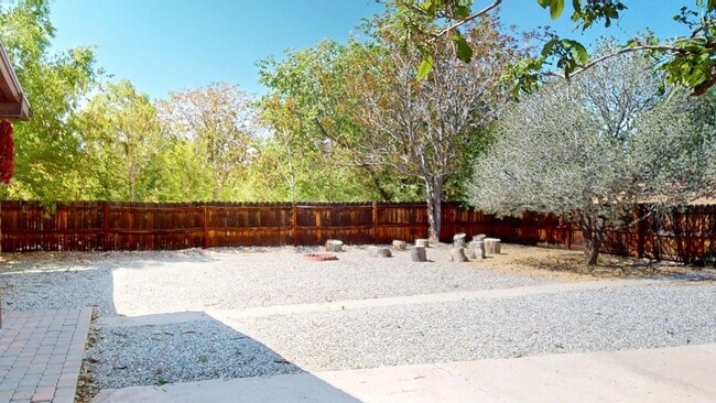 Building Photo - Eco-FriendlySouthwest Gem with Gardens & S...