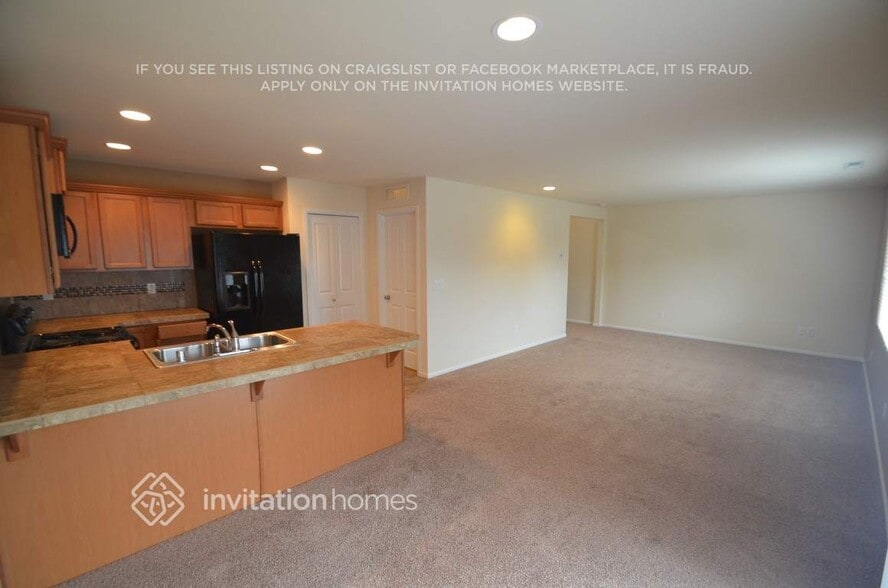 Building Photo - 3407 S 296th Pl