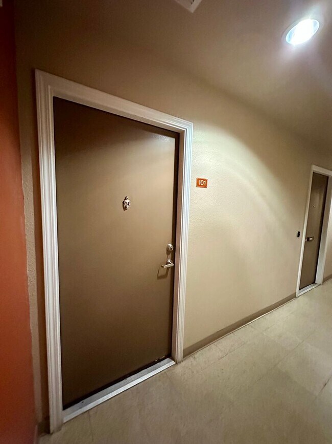 Building Photo - mbe766