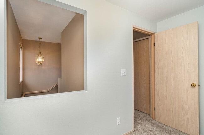 Building Photo - 3Bd/3.25Ba Seattle House