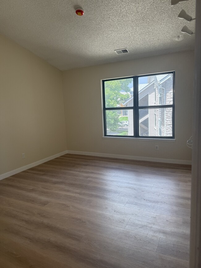 Building Photo - 8376 S Upham Way