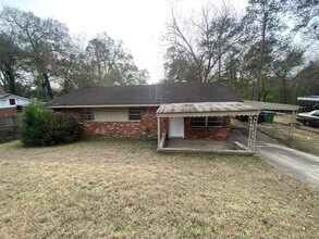 Building Photo - **AVAILABLE NOW**East Columbus 3 Bedroom / 1 Bathroom Home for Rent***
