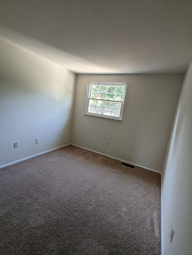 Building Photo - 9321 Gildenfield Ct