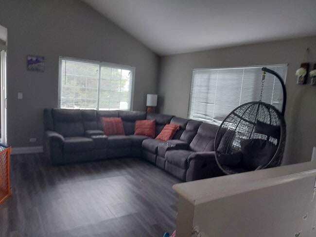 Building Photo - 3354 Ravinia Cir