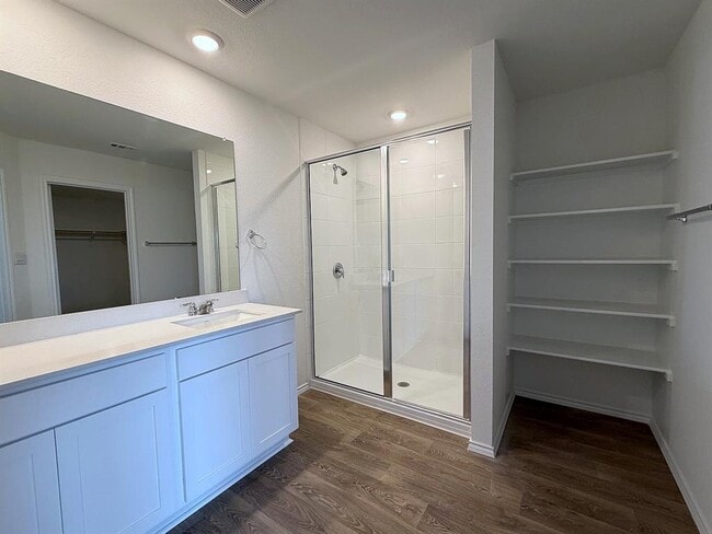 Building Photo - 348 San Juan Trl