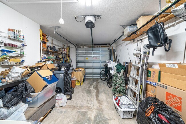 Building Photo - 13676 Cortez Dr
