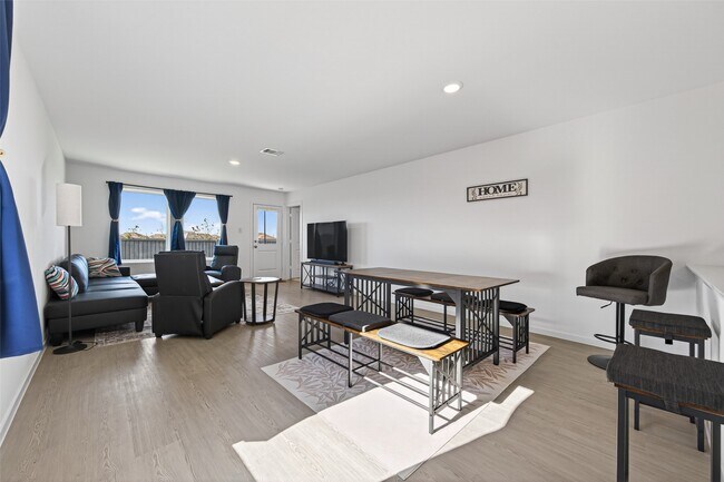 Building Photo - 28923 Great Cyn Dr