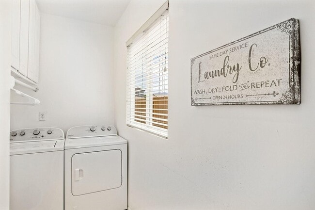 Building Photo - Updated 3BR Home with Private Pool in Tierra del Sol Community – Coachella