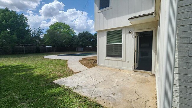 Building Photo - 8404 Tetbury Cove