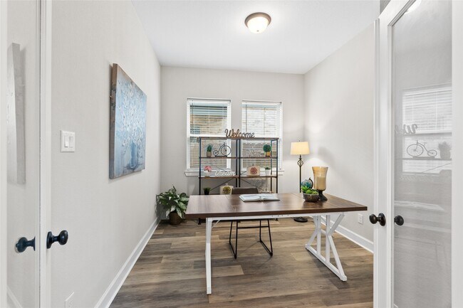 Building Photo - 23726 Pullin Market Dr