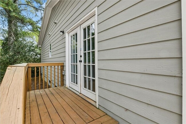 Building Photo - 2866 Belvedere Ln