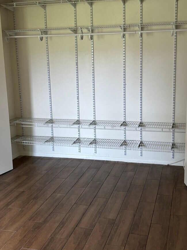 Building Photo - 13000 W Heiden Cir