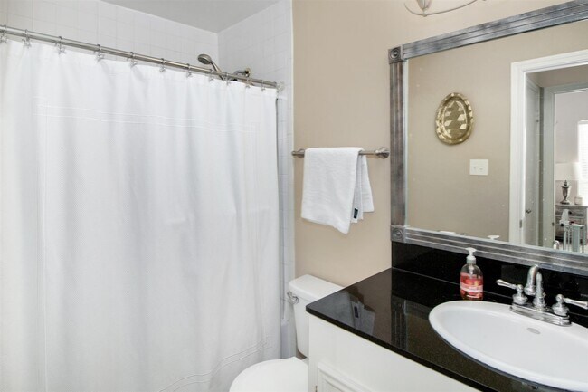 Building Photo - 728 Bering Dr