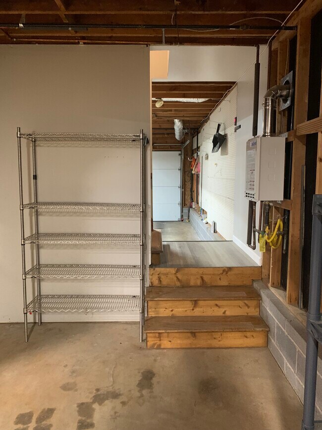 Building Photo - 5239 Ferry Creek Ln