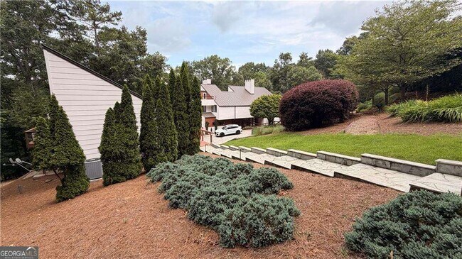 Building Photo - 1685 Chevron Way