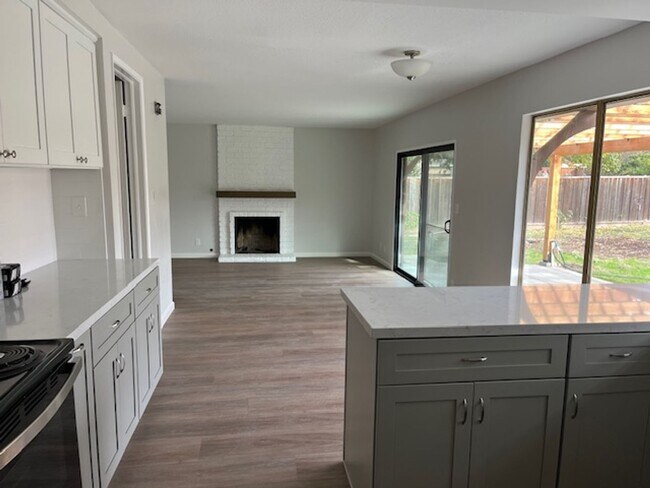 Building Photo - Pleasanton Home for Rent