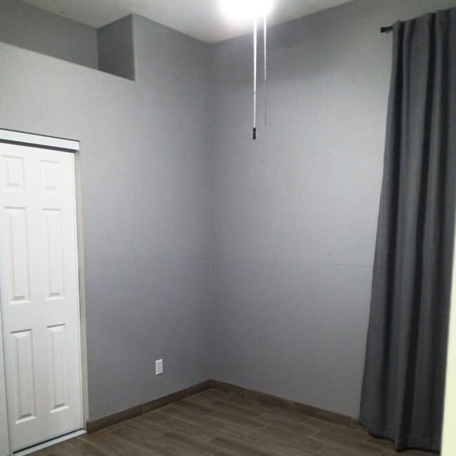 Building Photo - Very Spacious House- Near Cardinal Stadium