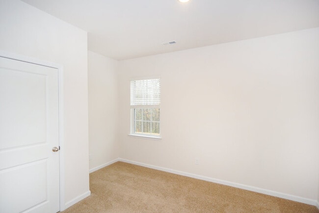 Building Photo - 538 King Clover Ln