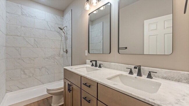 Building Photo - Newly built duplex with no prior tenants.