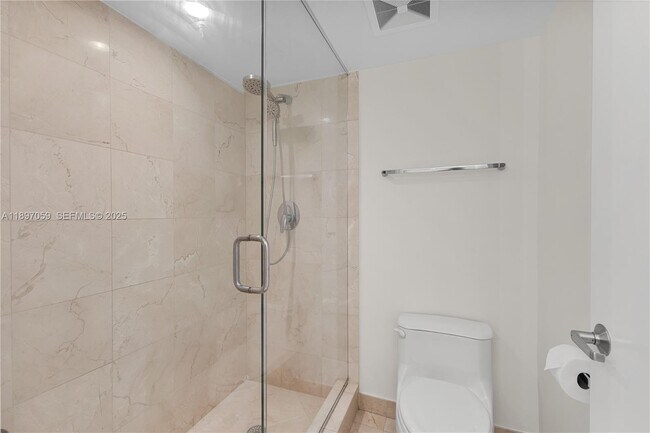 Building Photo - 6917 Collins Ave