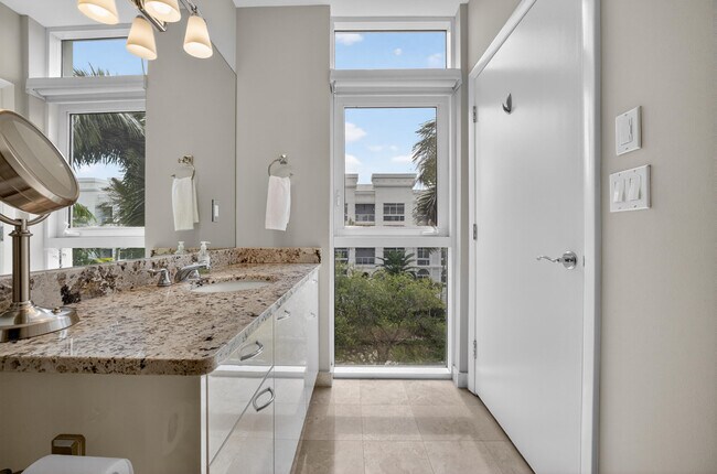 Building Photo - 45 Hendricks Isle
