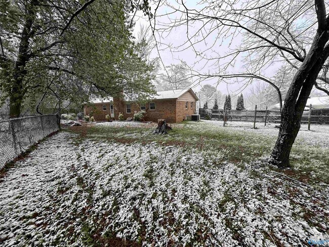 Building Photo - 4017 Summerhill Pl NW