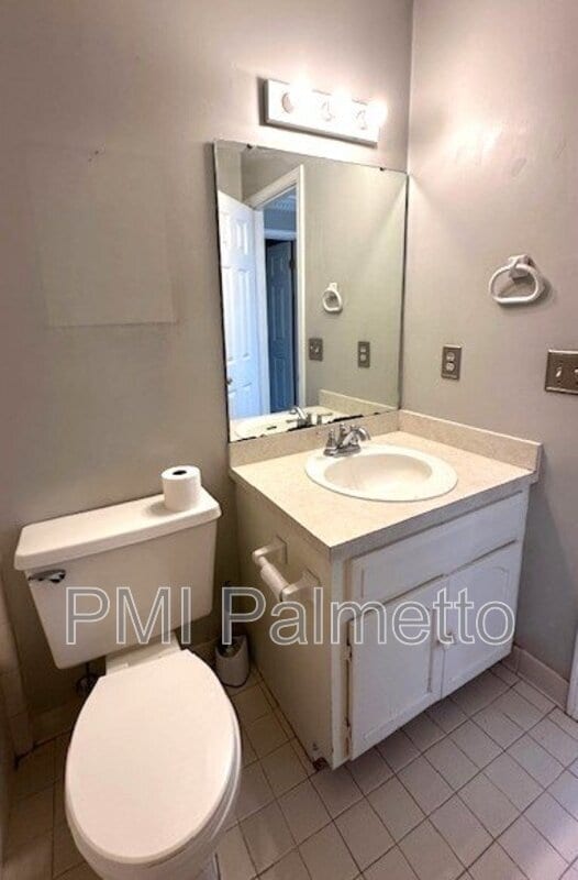 Building Photo - 105 Larkspur Ct