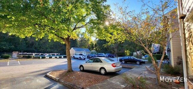 Building Photo - 1608 Township Cir