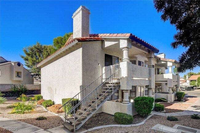 Building Photo - 2713 Otter Creek Ct