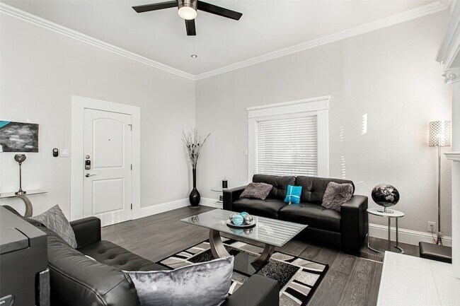 Building Photo - 4719 Junius St